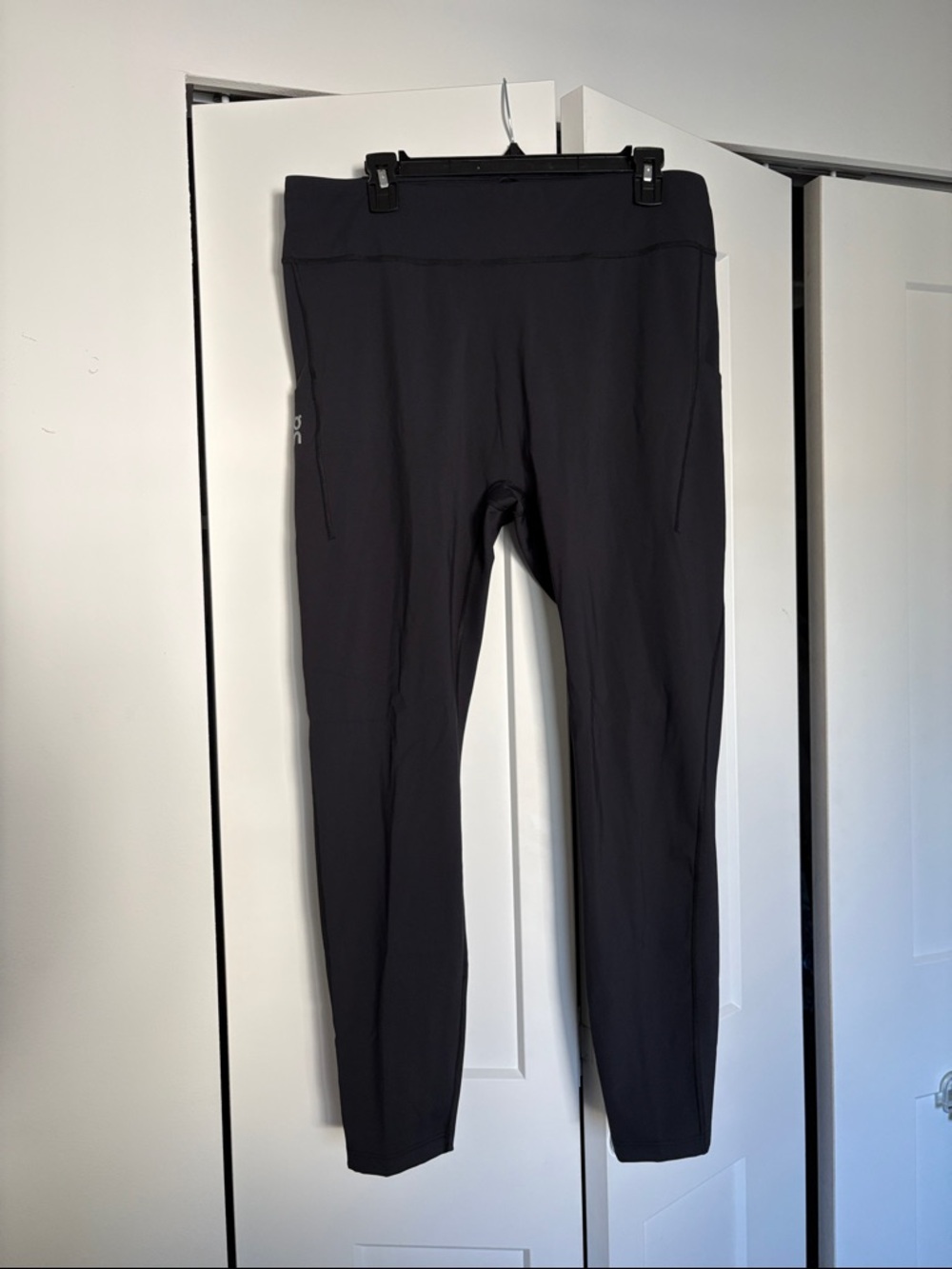 NWT [On Running] Performance Tights Winter Athletic Leggings Black Women's XXL - Picture 5 of 13